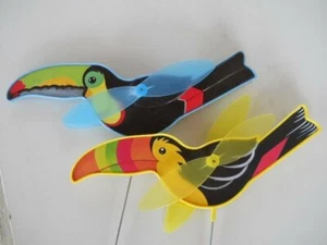 Parrots Birds Colorful Parrot Yard Decoration Wind Spinner Spring Summer Yard Ar - Picture 1 of 5