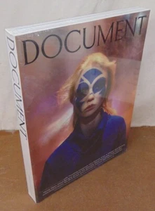 Vogelson's DOCUMENT JOURNAL, Nr. 17, Douglas Irvine - VERSIEGELT - Bild 1 von 4