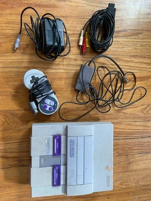 SNES Nintendo Entertainment System, Home Console 16 bit - Grigio - Immagine 1 di 4