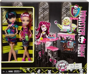 Monster High Creepteria mit Cleo de Nile und Howleen Wolf Puppe - Bild 1 von 4