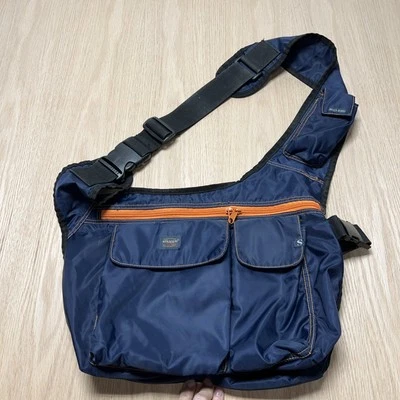Bolso Mensajero Mediano Plateado - Correa para el Hombro y Cinturón Azul/Naranja Foto 1 de 4