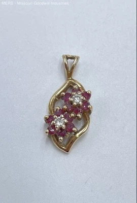 14K Yellow Gold Pink/Red Stones w/Diamond Accents Flower Pendant - 1.44 Grams - Image 1 of 4