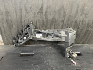 19-23 PAR DE SOPORTES TRASEROS IZQUIERDO PARACHOQUES PORSCHE CAYENNE 9Y0 con MÓDULO ANTENA GPS OEM - Imagen 1 de 7