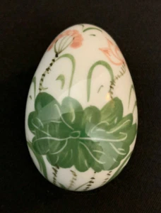 Egg Shaped Small Floral Design Porcelain Trinket Box - Picture 1 of 3