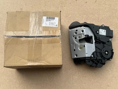 Original VW Sharan 7N Door Lock Sliding Door Rear Left 7N0839015N - Image 1 of 4