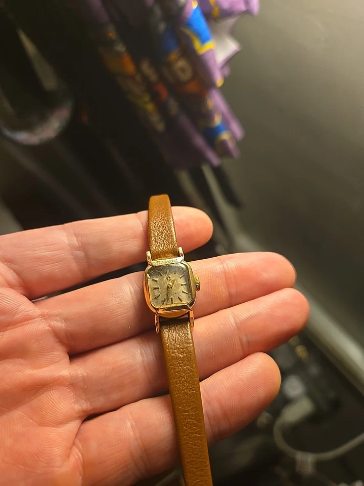 Omega 80 Microns Ladies Watch 17 Jewels - Image 1 of 4