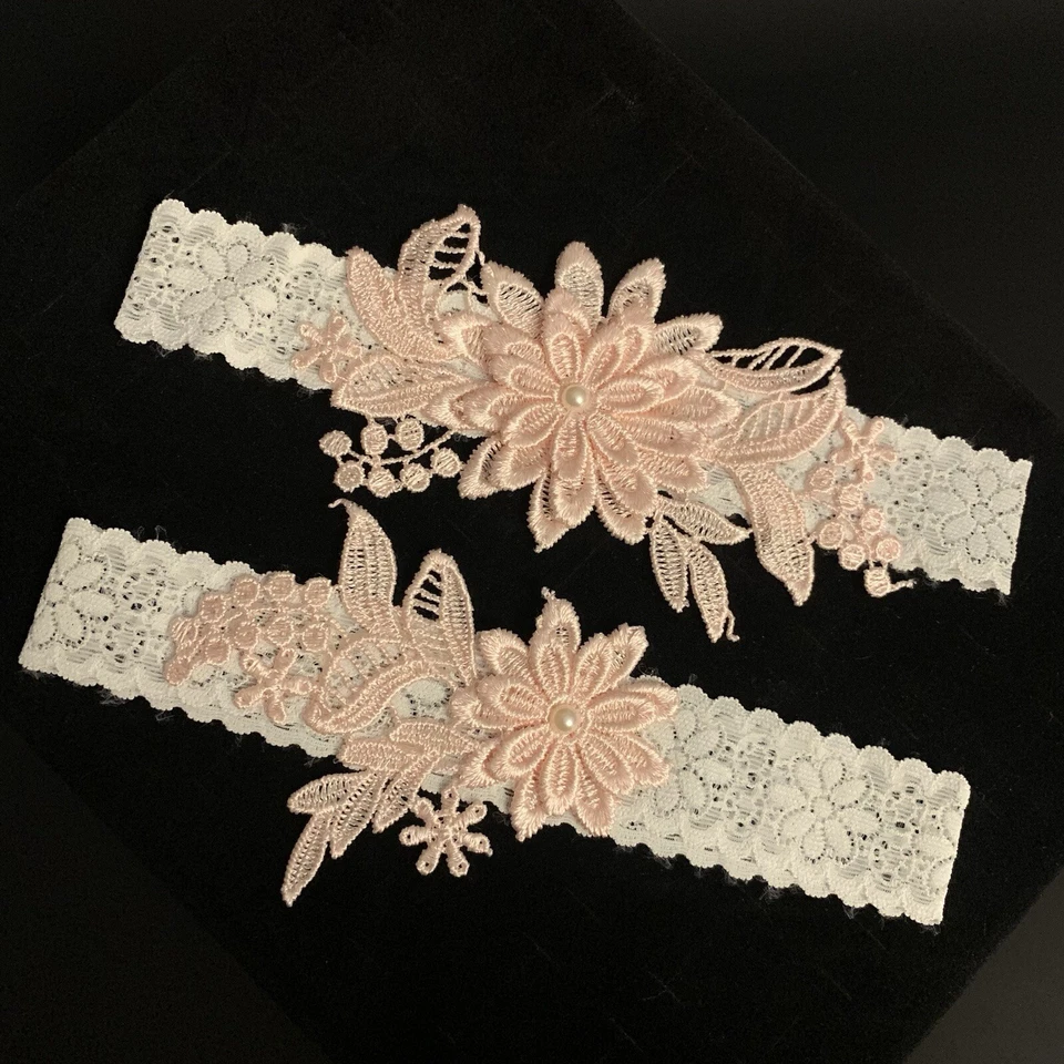 2 PCS Pale Pink Lace Floral Suspenders Stretch Bridal Legs Garter - Image 1 of 1