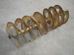 Montgomery Ward Gilson 14HP Tractor GIL-33053A 36" Snowblower Auger - Picture 1 of 9