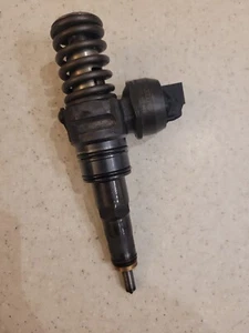 2004-2006 VW JETTA/BEETLE/GOLF 1.9L TDI BRM BOSCH FUEL INJECTOR 038130073BN - Picture 1 of 4