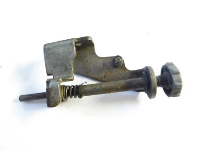 SUZUKI GS750 MIKUNI 1978 CARBURADOR RALENTÍ REGULADOR PERNO Y SOPORTE  Foto 1 de 2