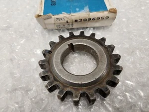 67-75 C3 Corvette Crankshaft Timing Chain Sprocket NICE NOS OEM Gm - Picture 1 of 3