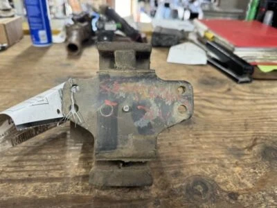 Nissan 720 1985 pick-up montaje de motor Z24 Foto 1 de 3