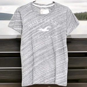 XSmall HOLLISTER Graphic Print Short Sleeve Gray Crew Neck T-Shirt Girl's - Picture 1 of 4