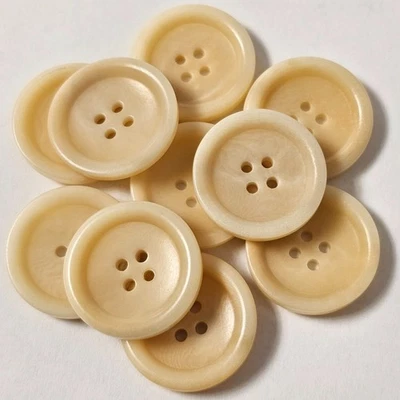 K&M 6pcs Buttons Button Plastic 15,18,20,23,25,28mm Beige Colours High Quality