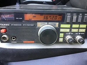YAESU FT 747 GX HF TRANSCEIVER RADIO - Zdjęcie 1 z 7