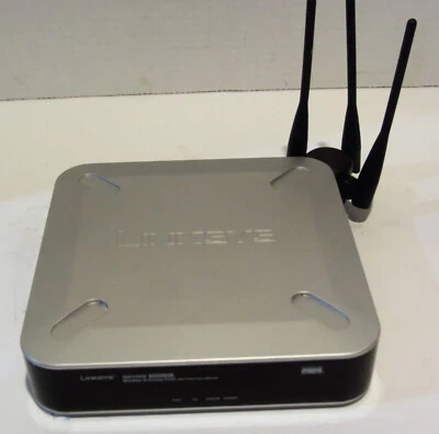 Linksys WAP4400N Wireless-N Access Point with Power Over Ethernet - Image 1 of 4