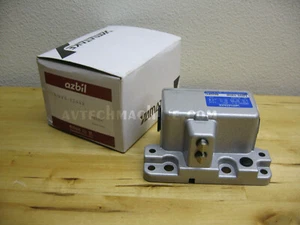 Interruptor límite Azbil/Yamatake LDVS-5204S - Imagen 1 de 2