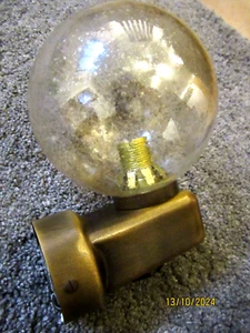 Messing Badlampe mit Steckdose - Bild 1 von 4