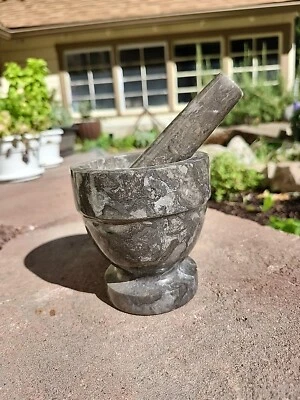 Molinillo de especias de mármol gris y blanco con mortero y mazo pesado #en muy buen estado Foto 1 de 4