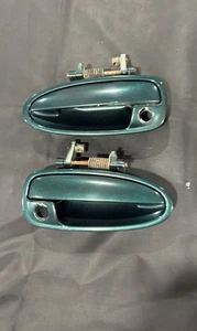 G95P Green 94-01 Acura Integra DRIVER LEFT & RIGHT SIDE Door Handles 1995 1994 - Picture 1 of 6