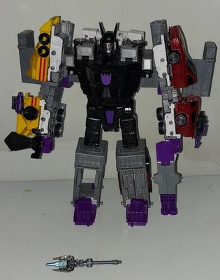 Transformers Legacy Menasor Stunticons Combiner incomplete and broken. - Image 1 of 4