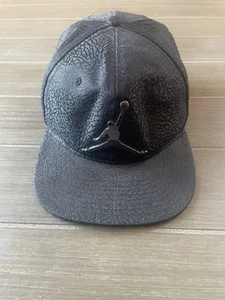 Air Jordan Jumpman Kids Youth Snapback Hat Gray Black Elephant Print Metal Logo  - Picture 1 of 9