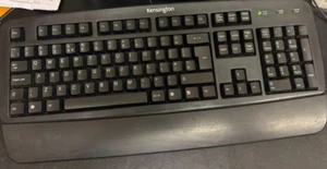 7 x Kensington Keyboards Wired USB Ergonomic Keyboard - P/N 1500109BUK JOBLOT - Picture 1 of 6