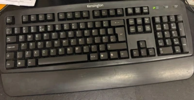 7 x Kensington Keyboards Wired USB Ergonomic Keyboard - P/N  1500109BUK JOBLOT - Image 1 of 4