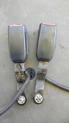 Hebillas de cinturón de seguridad delanteras derecha/izquierda Honda CRX 89-91 OEM Foto 1 de 4