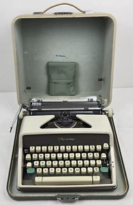 Olympia SM7 De Luxe 1963 Typewriter with Case & Cleaning Kit Vintage - Picture 1 of 24