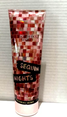 Loción corporal con fragancia Victoria's Secret Sequin Nights 8 oz Foto 1 de 2