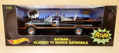Batman Classic Tv Series 1966 Batmobile scala 1/18 Hot Wheels W1171 - Immagine 1 di 4