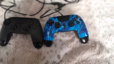 Two X  Gioteck VX4 PS4 Wired Controller Blue - black - Tested & Working - Image 1 of 4