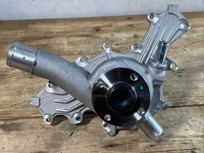 Bomba de agua F2102 para Ford Explorer Mustang Ranger 4,0 L SOHC VERSIÓN 3 MANGUERAS Foto 1 de 3