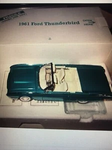 DANBURY MINT 1961 FORD THUNDERBIRD CONVERTIBLE TEAL BLUE CREME 1:24 W/BOX - Picture 1 of 2