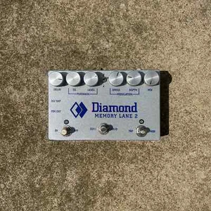 Pedal de efectos para guitarra Diamond Memory Lane 2 analógico retardado - efecto eco raro - Imagen 1 de 11