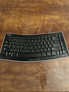 Microsoft Bluetooth Wireless Mobile Keyboard 5000 Comfort Curved Slim PC/MAC - Picture 1 of 3