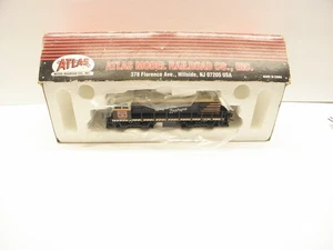 ATLAS ALCO S-2 LOCOMOTIVE BURLINGTON #9302 - HO SCALE - RUNS - Picture 1 of 8