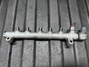 VOLVO V60 Fuel Rail 31303612 2.0 Diesel 2019 - Picture 1 of 5