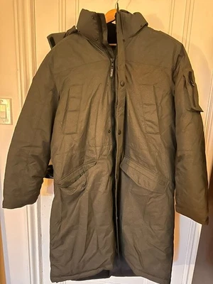 Triple F.A.T. Parka de plumón largo Goose para hombre L chaqueta de invierno con capucha aislante pesado Foto 1 de 4