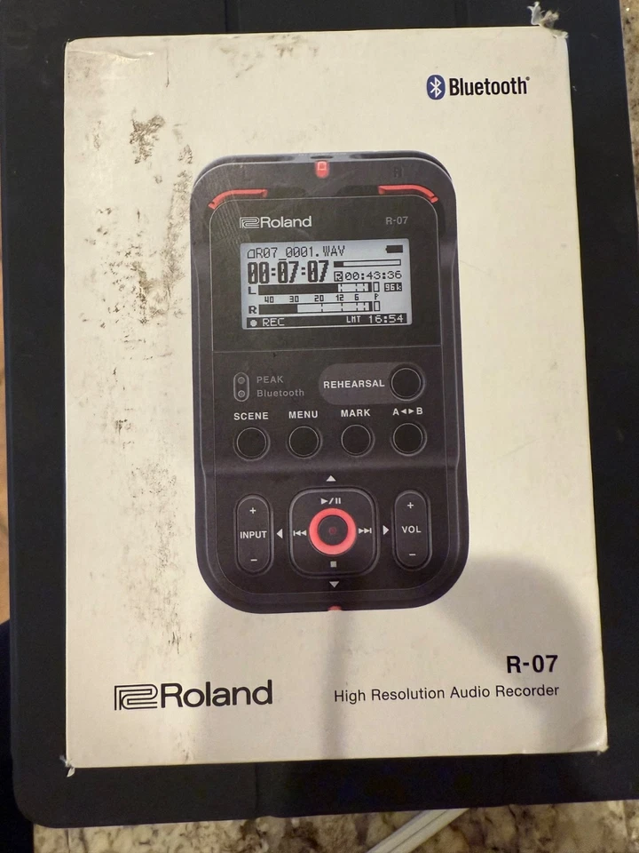 Roland R-07 R07 Portable Stereo Audio Recorder New $229.95 - Image 1 of 4