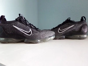 Nike Air Vapormax 2021 FK Shoes Mens Size 11.5 Black Flyknit Run DC9394-001 - Picture 1 of 9