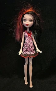 Muñeca Monster High Draculaura Sleepover Dead Tired - Imagen 1 de 9