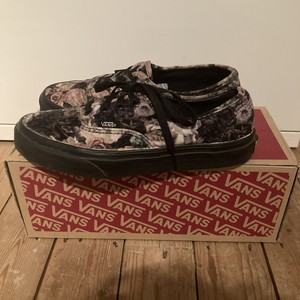 black and floral vans