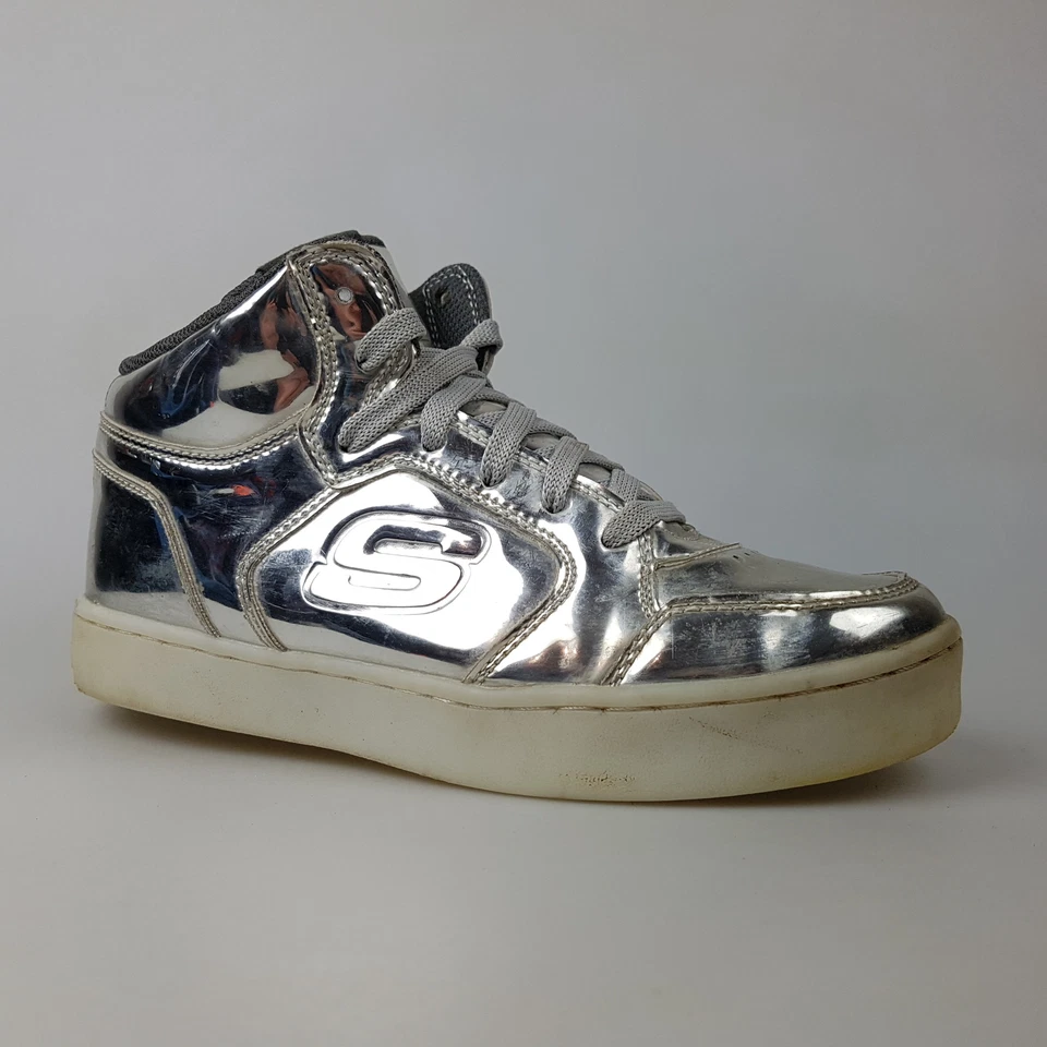 Boy's SKECHERS Energy Lights Sz 4. US Shoes Silver LED Lights | 3+ Extra 10% Off Foto 1 de 4