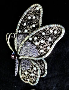 Rhinestone Butterfly Brooch/Pendant signed CGIKR - 3 1/4" - Picture 1 of 5