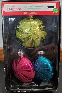Holiday Time Vintage Christmas Tree Set of 3 - 4" Glass Ornaments - Picture 1 of 5