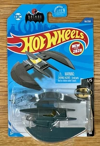 Hot Wheels Batman La Serie Animata Batplane / Batwing Grigio Carta Lunga 2017 - Foto 1 di 2