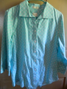 Chico’s No-Iron Button-Down Shirt Women’s Size 2 L Cotton Blue White 3/4 Sleeves - Picture 1 of 5
