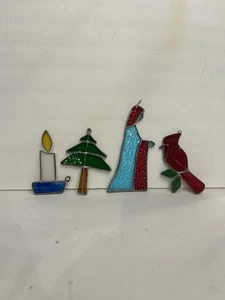 Set ornamento prendisole natalizio in vetro colorato - candela, albero, Maria e cardinale - Foto 1 di 2